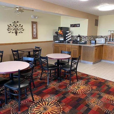 Budget Inn & Suites Nevada エクステリア 写真