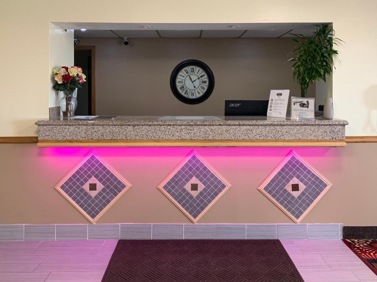 Budget Inn & Suites Nevada エクステリア 写真
